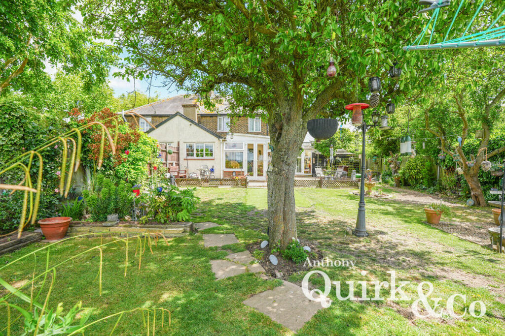 Main image of property: Waterside Cottages Canvey Road, Canvey Island, SS8