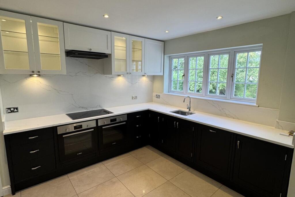 House in Guildford - View 3