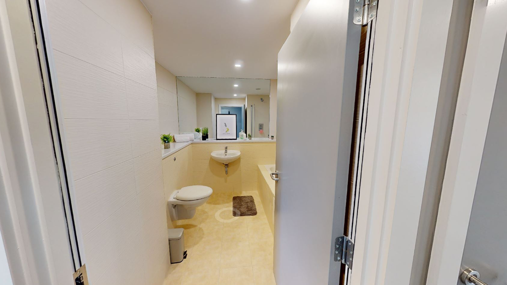 Main image of property: Monarchs Quay, Liverpool, Merseyside, L3