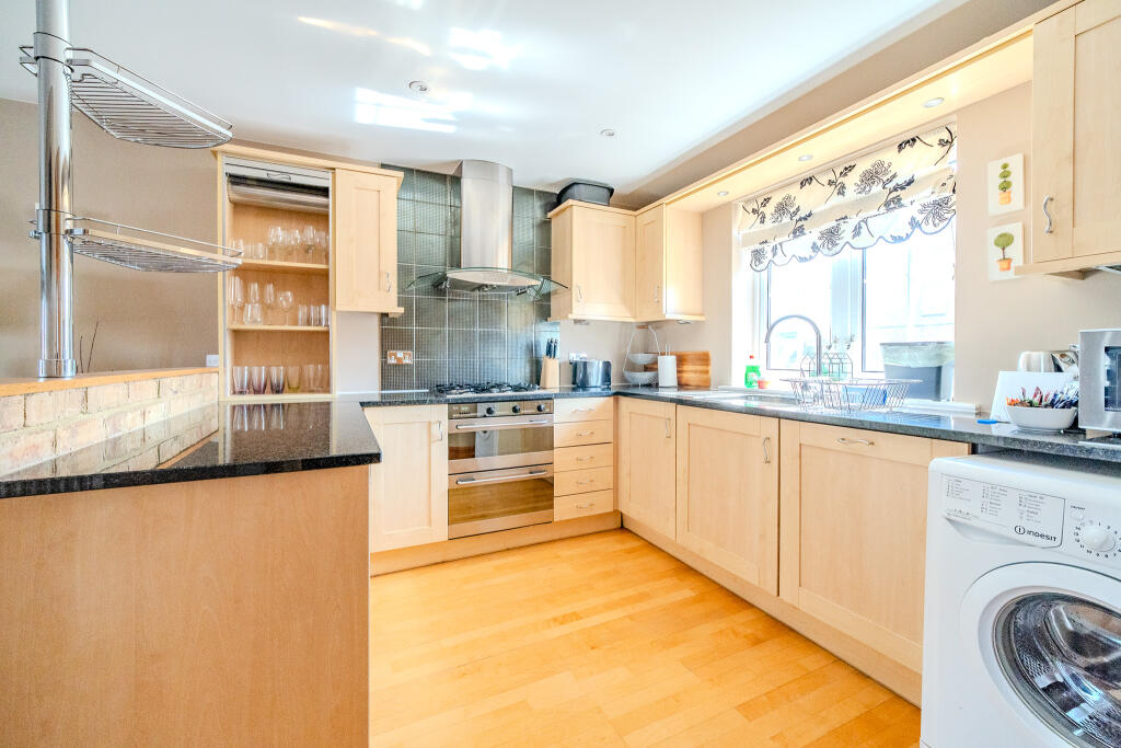 House in Brighton - View 5