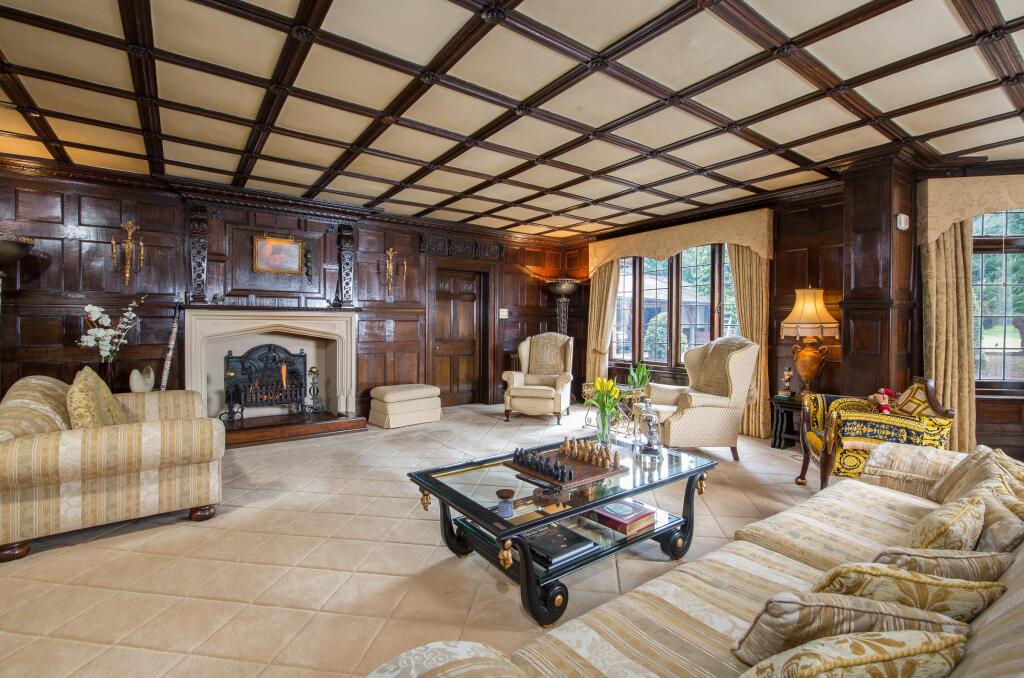 Bishopsgate Road, Englefield Green, Surrey, TW20 photo 4