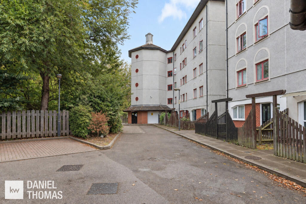 Main image of property: DANIEL THOMAS | Castile Court, Eleanor Way, Waltham Cross, EN8 7SG