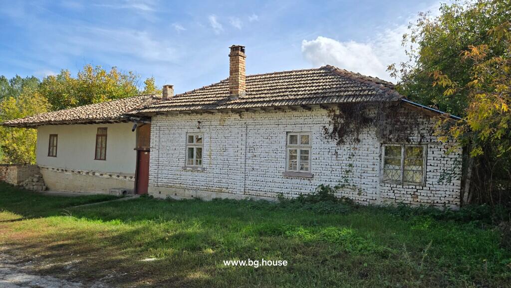 Main image of property: Lomsti, Targovishte