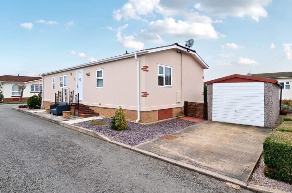 Main image of property: Meadow View Allington Gardens, Allington, Grantham, Lincolnshire, NG32