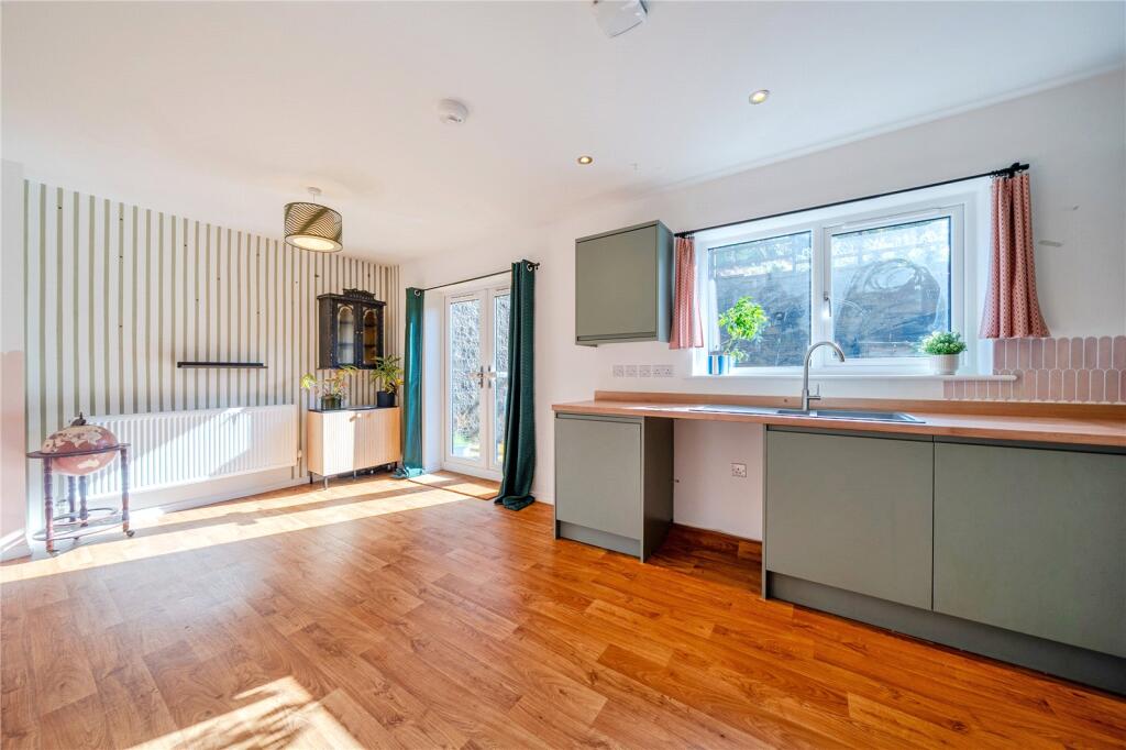 House in Kirklees, The Rock - View 5