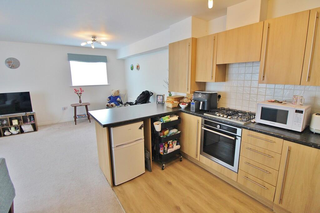 Apartment in Portsmouth - View 4