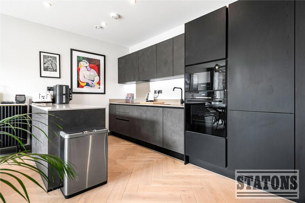 Apartment in London - View 4