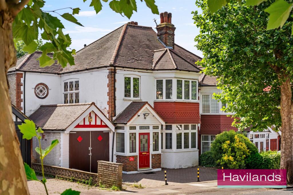 Main image of property: Broomfield Avenue, Palmers Green, London
