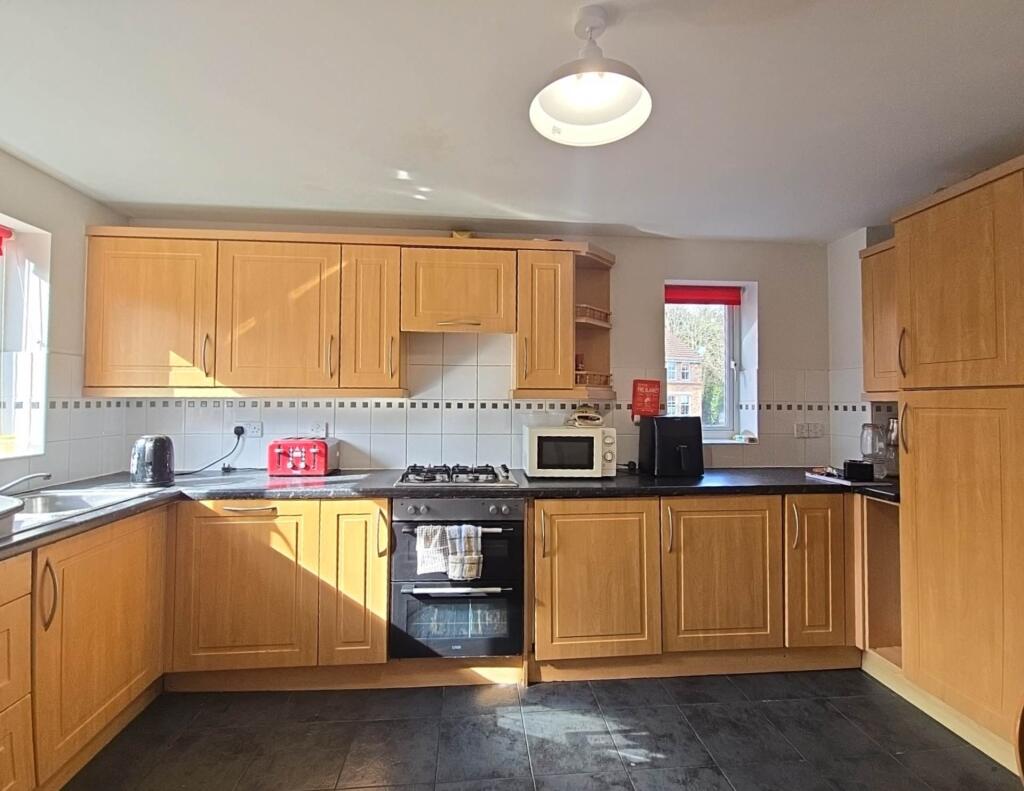 Main image of property: Deardon Way, Shinfield, RG2 (D-R1)