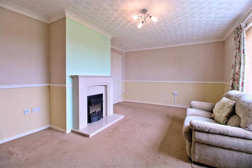 Charles Road, Hunstanton photo 2