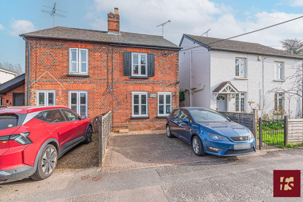 Main image of property: Hope Cottages, Bracknell Road, Warfield, Bracknell, Berkshire RG42 6LR
