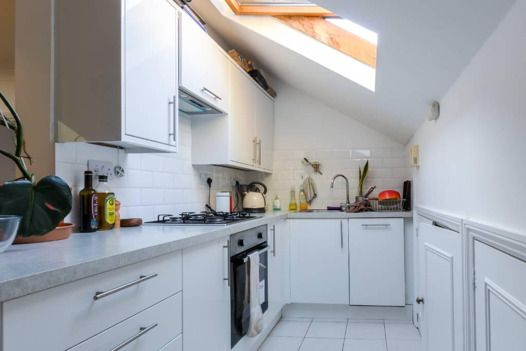 Apartment in London - View 3