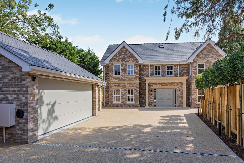 Main image of property: Hills Road, Cambridge, Cambridgeshire