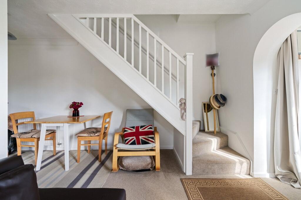 House in Waverley, Camelsdale, Haslemere - View 4