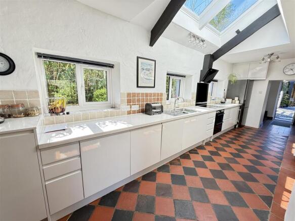 Feature Kitchen/ Dining Room