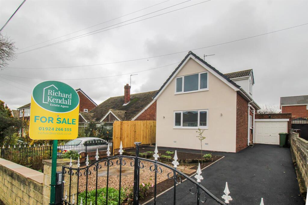 2-bed detached on Towngate, Ossett, £322,995