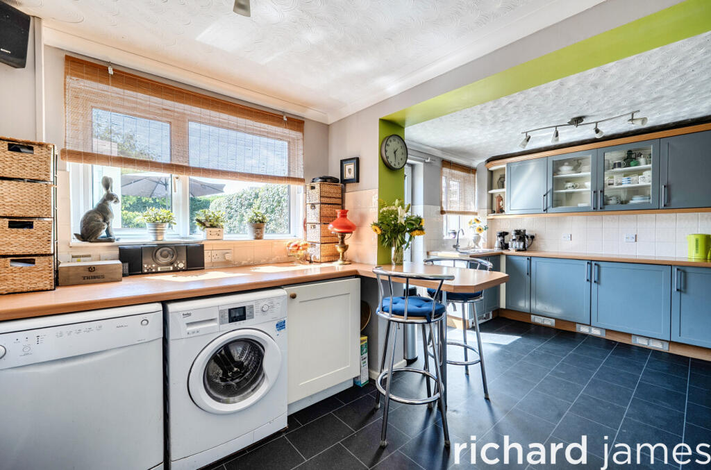 House in Swindon - View 5