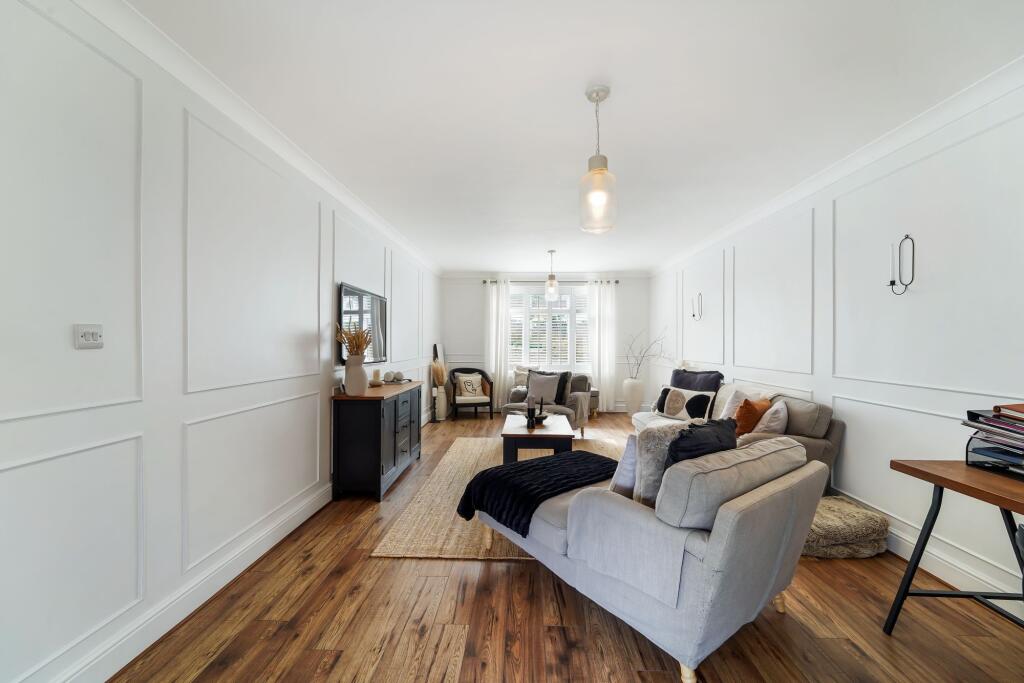 House in Epsom, Nork - View 5