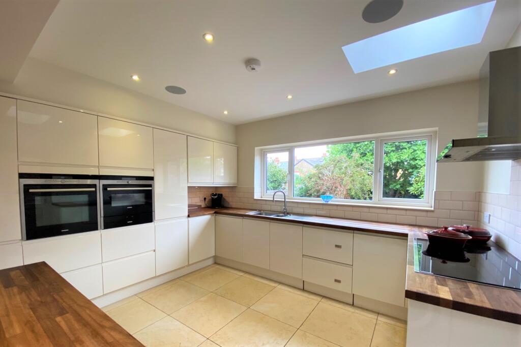 House in Redhill - View 4