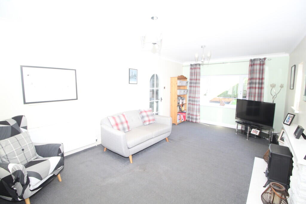House in Wakefield - View 5