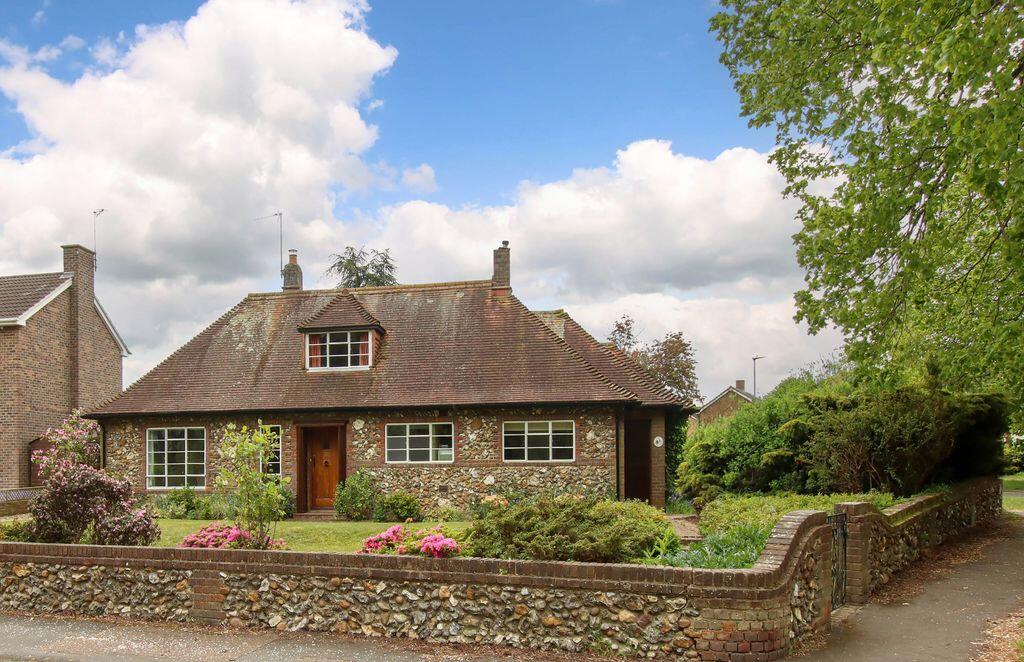 Main image of property: Malmes Croft, Hemel Hempstead