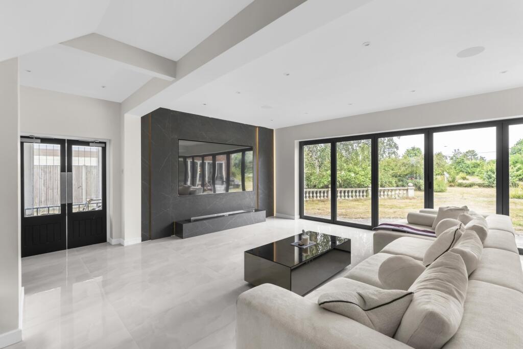 House in Chelmsford - View 2