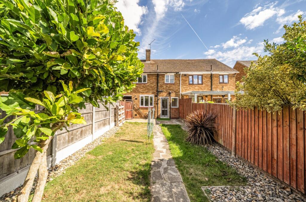 House in Thurrock, Essex - View 4