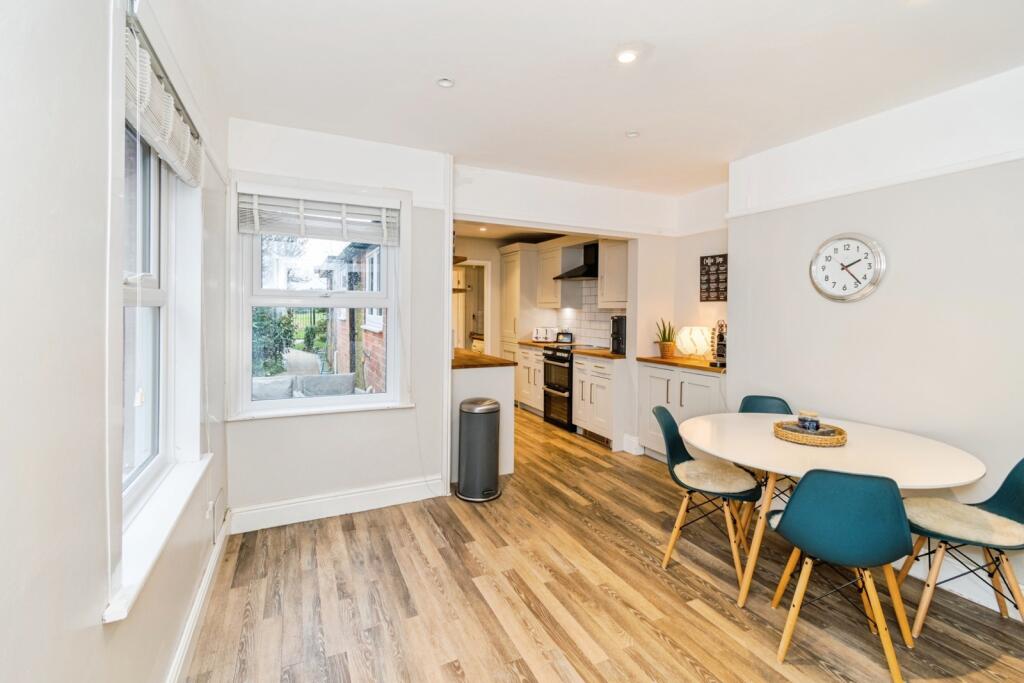Pemberton Road, Lyndhurst, Hampshire, SO43 photo 3