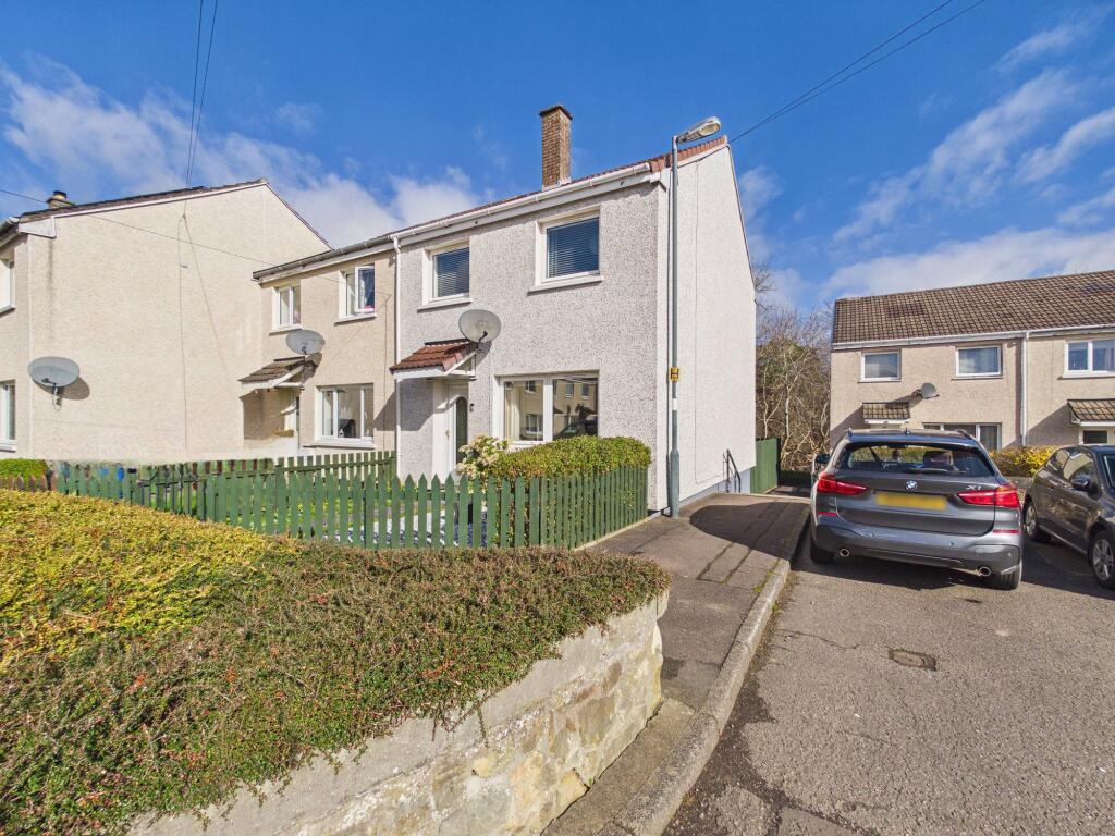 Main image of property: 27 Meggat Place, Penicuik, EH26 8HG