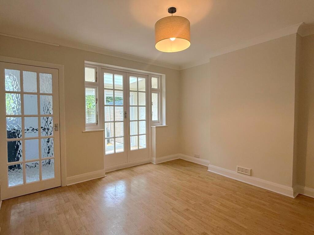 House in London - View 5