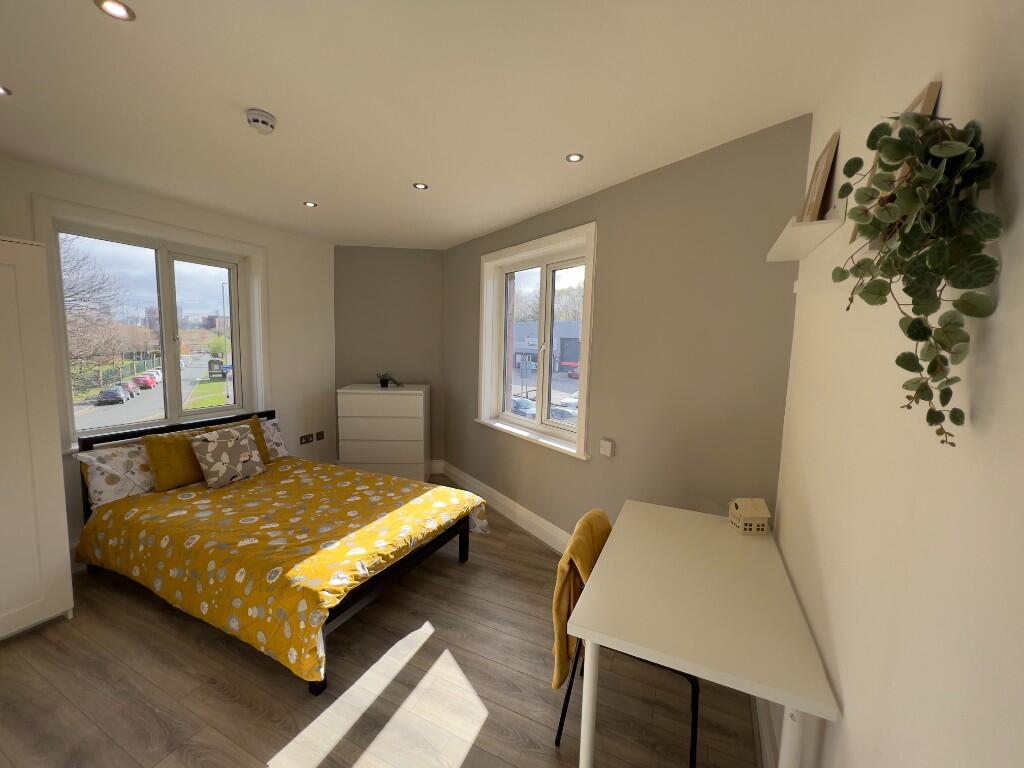 Main image of property: 2, Tong Road, Leeds, West Yorkshire, LS12