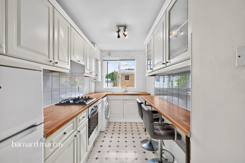 Apartment in London - View 3