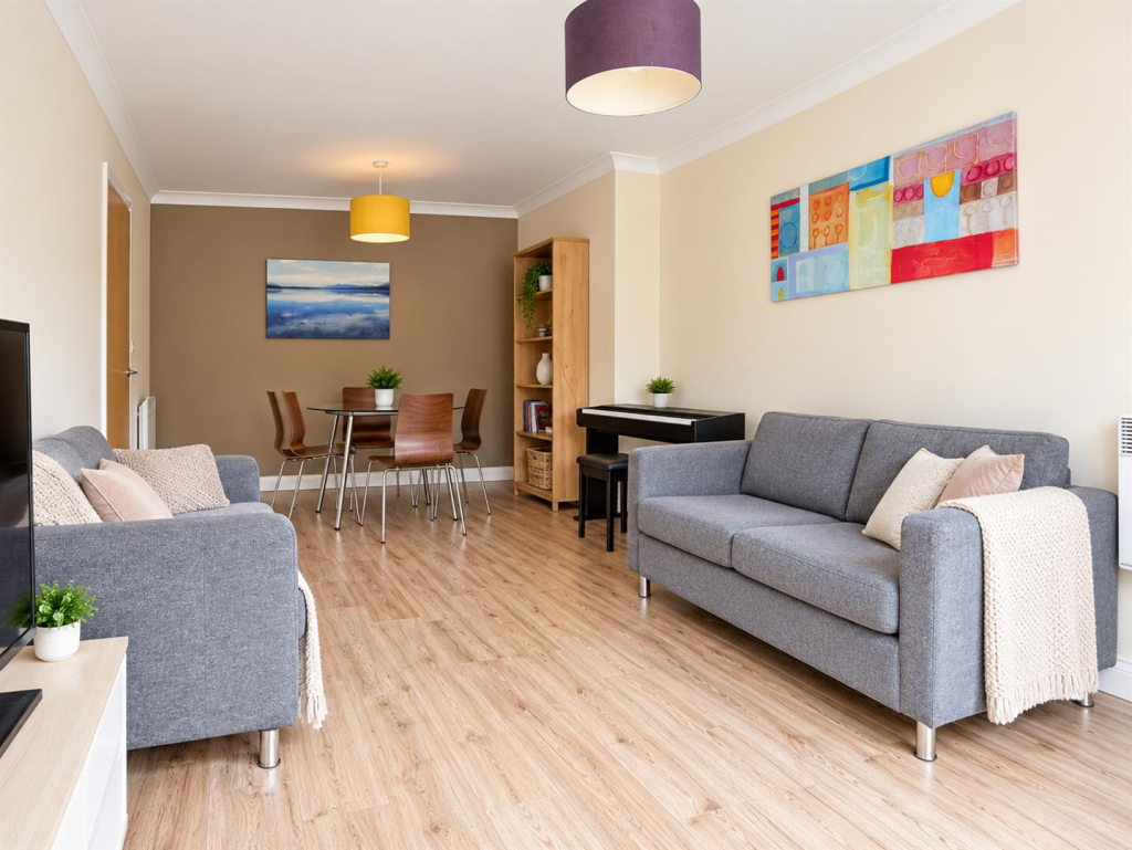 Apartment in York, Knapton, Acomb - View 2