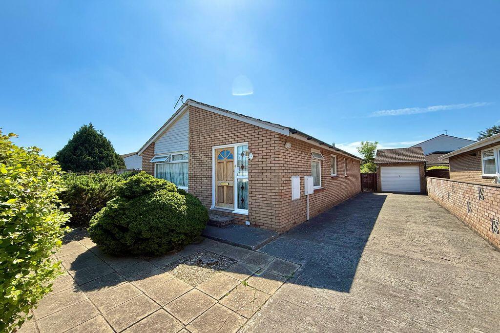 Abbots Close, Worle - LARGE CORNER PLOT & POTENTIAL - View 5