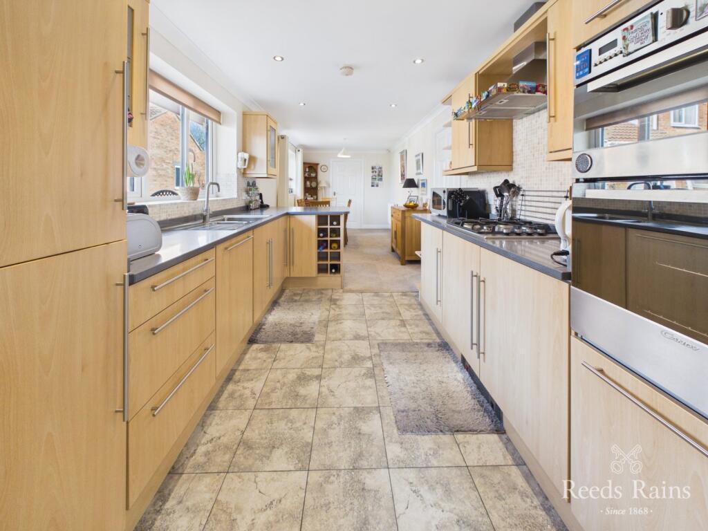 Barleycroft, Scarborough, North Yorkshire, YO11 photo 3
