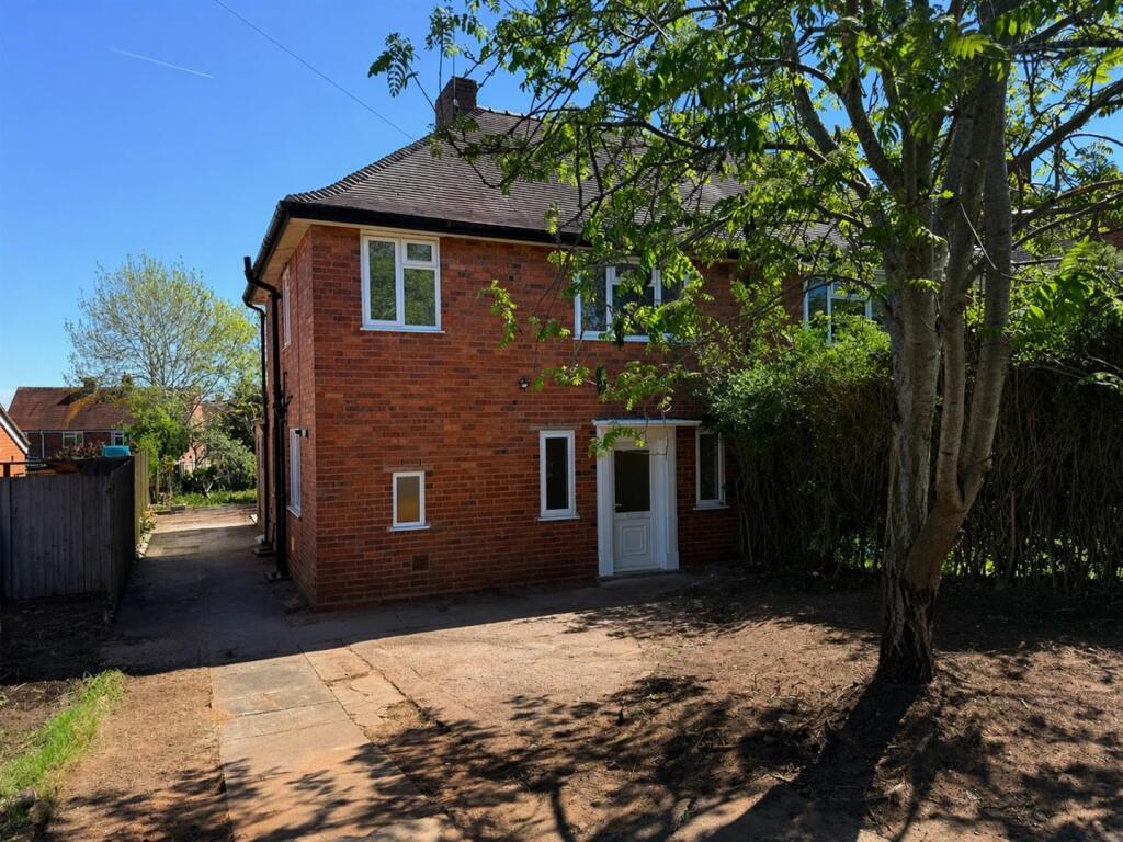 Main image of property: Shenstone Avenue, Stourbridge, DY8 3EH