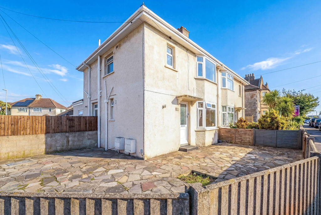 Main image of property: Osborne Road, Weston super Mare - PARKING & SMALL GARDEN AREA