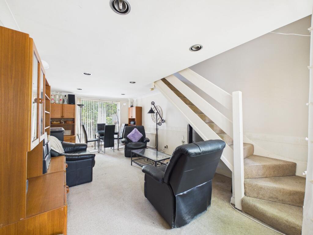 Chilcombe Way, Lower Earley, RG6 - View 4