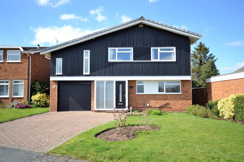 Main image of property: Romway Close, Shepshed, LE12