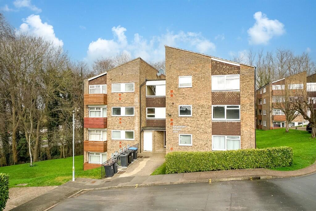 Main image of property: Fern Drive, Hemel Hempstead, Hertfordshire, HP3 9EU