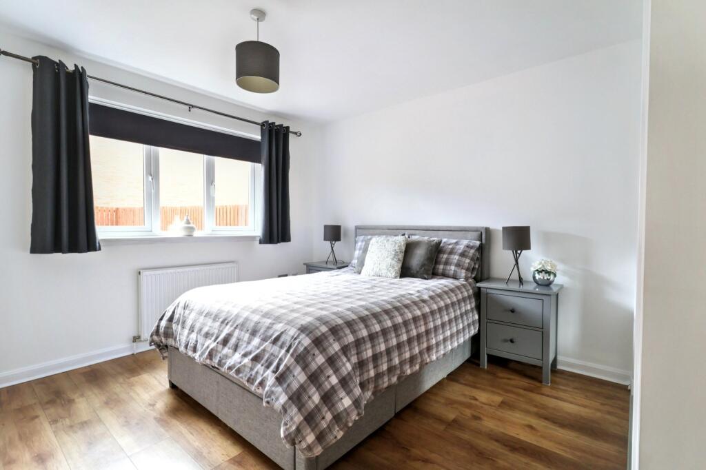Apartment in Paisley - More
