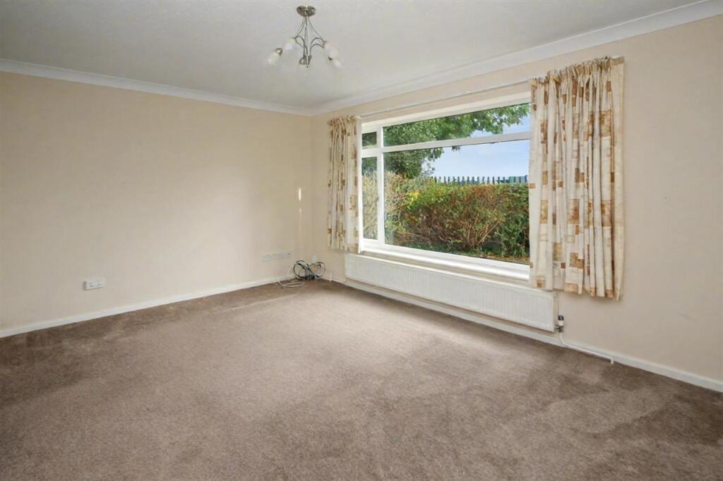 Flint Way, Bedford photo 2
