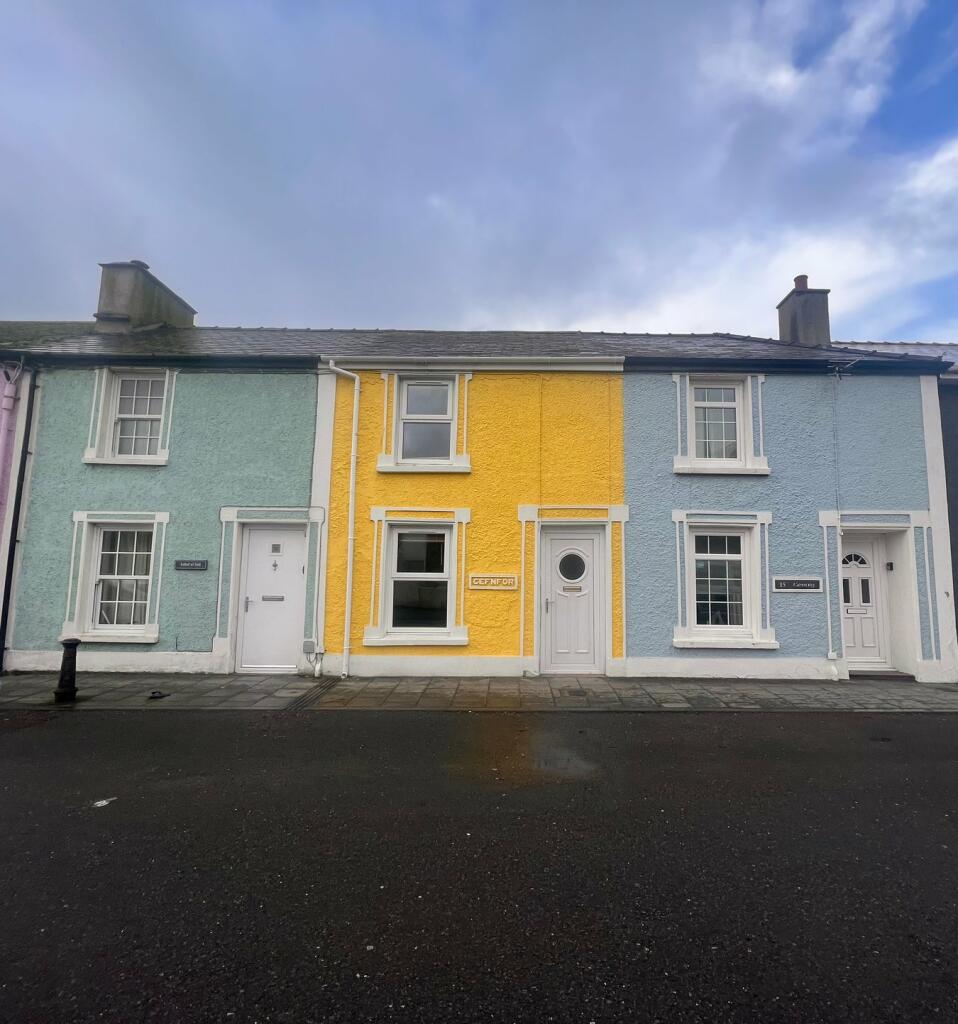 Main image of property: 14 Tabernacle Street, Aberaeron, SA46