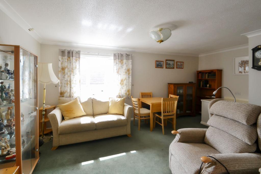 Apartment in Portsmouth - View 4