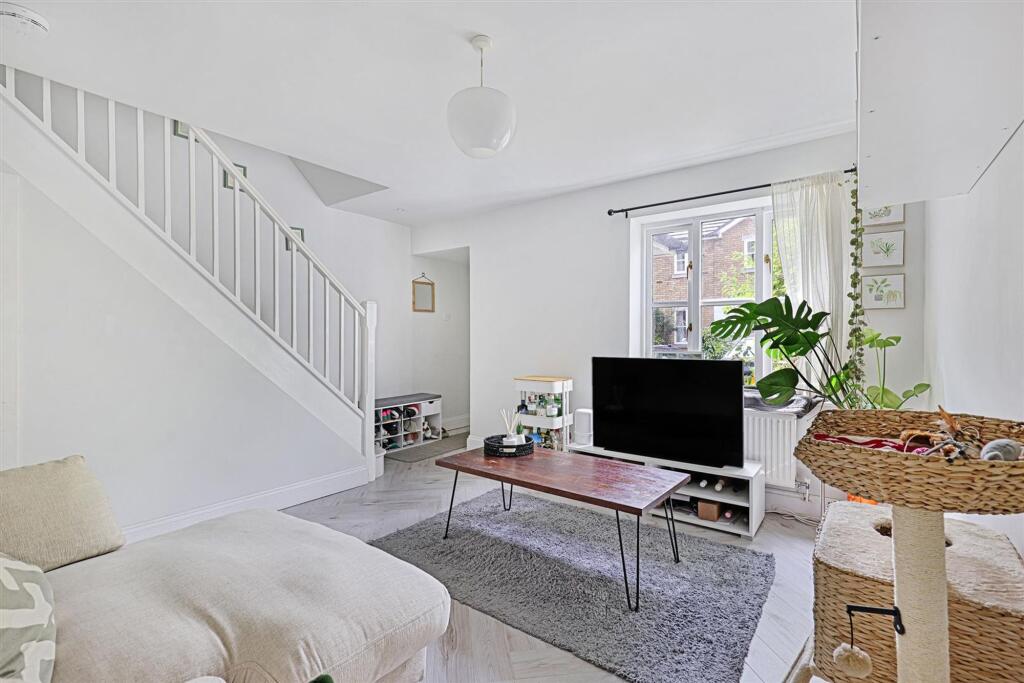 House in London - View 5