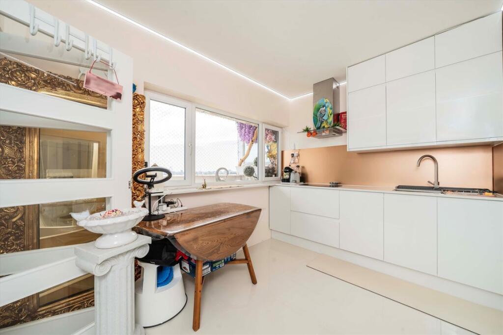 Main image of property: Skinner Street, Clerkenwell