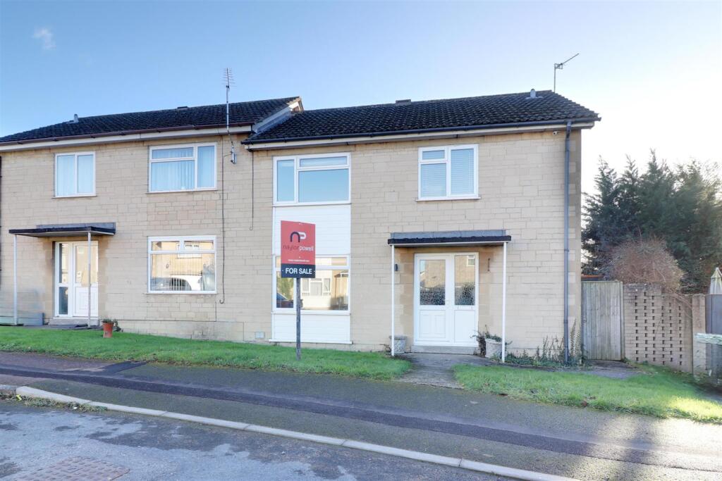 Main image of property: Chestnut Avenue, Stonehouse