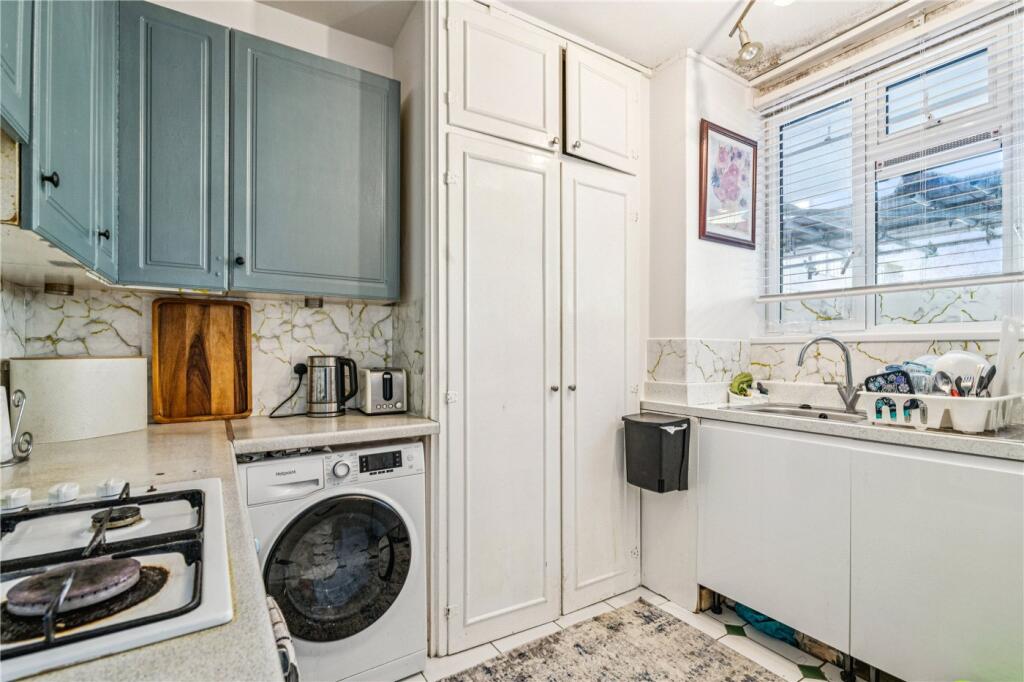 Apartment in London, City of Westminster - View 3