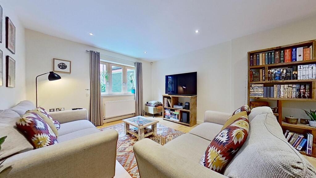 Apartment in Chester - View 4
