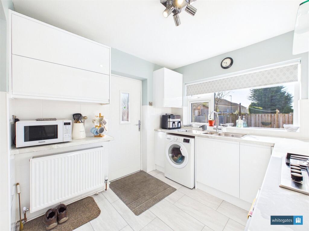 Moss Road, Askern, Doncaster, South Yorkshire, DN6 photo 2